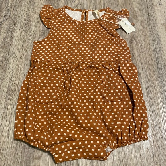 Quincy Mae Romper - Picture 1 of 3